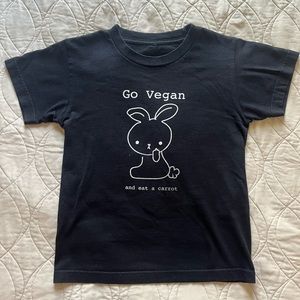 “Go Vegan and eat a carrot” top
